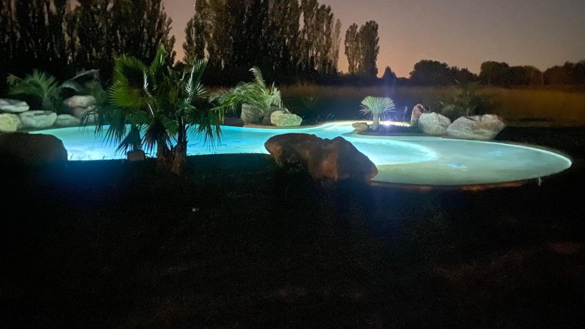 Le Mas Des Cerisiers Jacuzzi Et Sauna Inclus Pour Tous Les Logements Avinhão Exterior foto