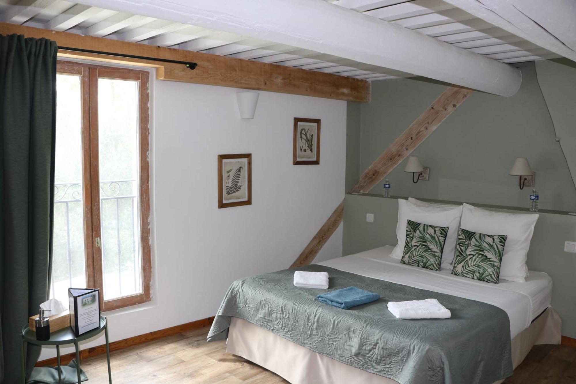 Le Mas Des Cerisiers Jacuzzi Et Sauna Inclus Pour Tous Les Logements Avinhão Exterior foto