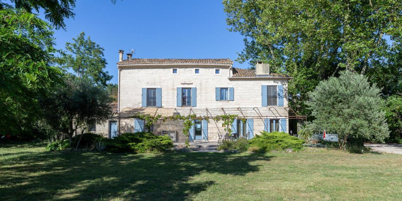 Le Mas Des Cerisiers Jacuzzi Et Sauna Inclus Pour Tous Les Logements Avinhão Exterior foto